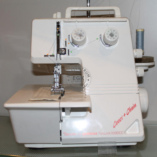Bernina FunLock 009 DCC - Vorfhrmaschine